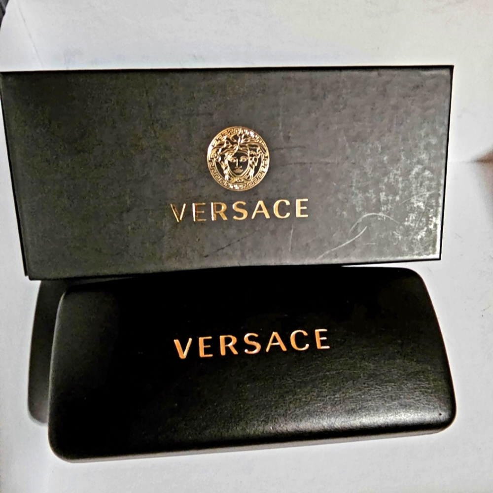 Versace accessories| sunglasses empty black box
